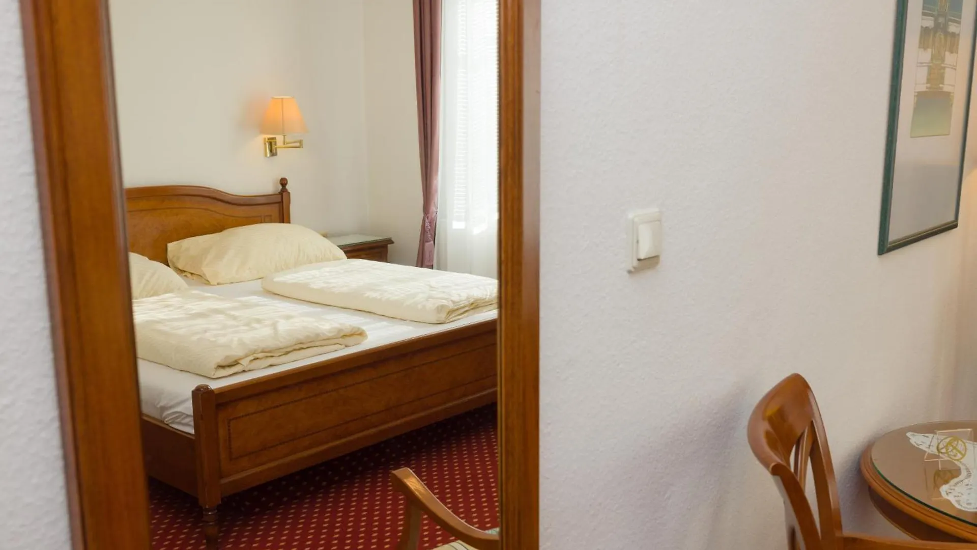 Pension Garden Vienna Guest house