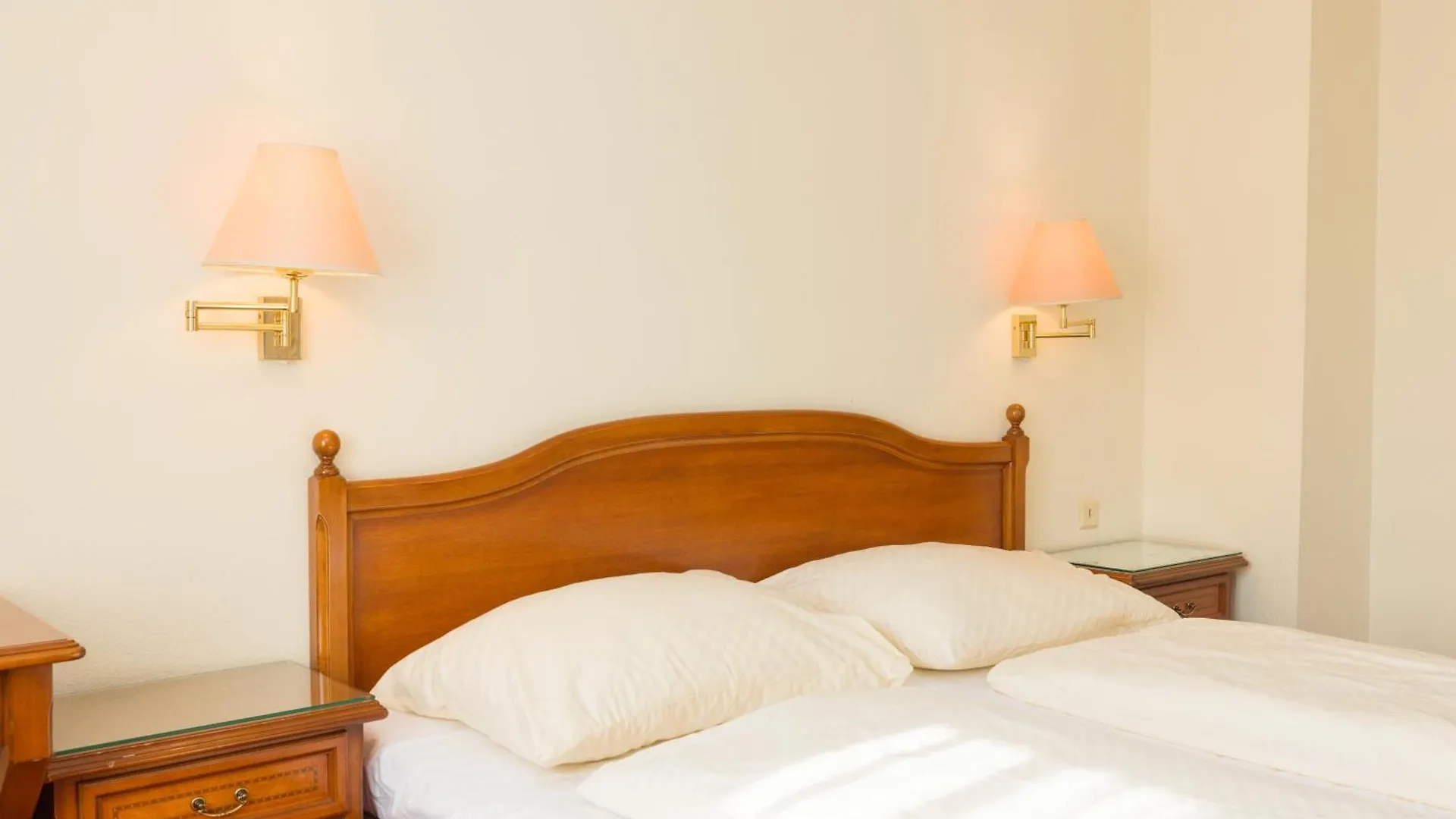 Pension Garden Vienna Guest house